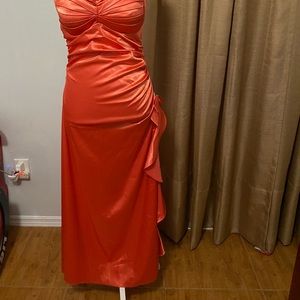 beautiful satin dress size 4